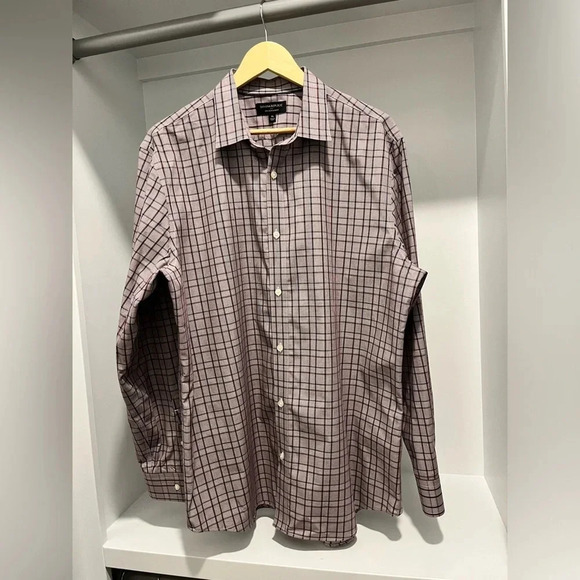 3/$15 Banana republic non-iron slim fit maroon and navy plaid button down XL - Picture 1 of 5